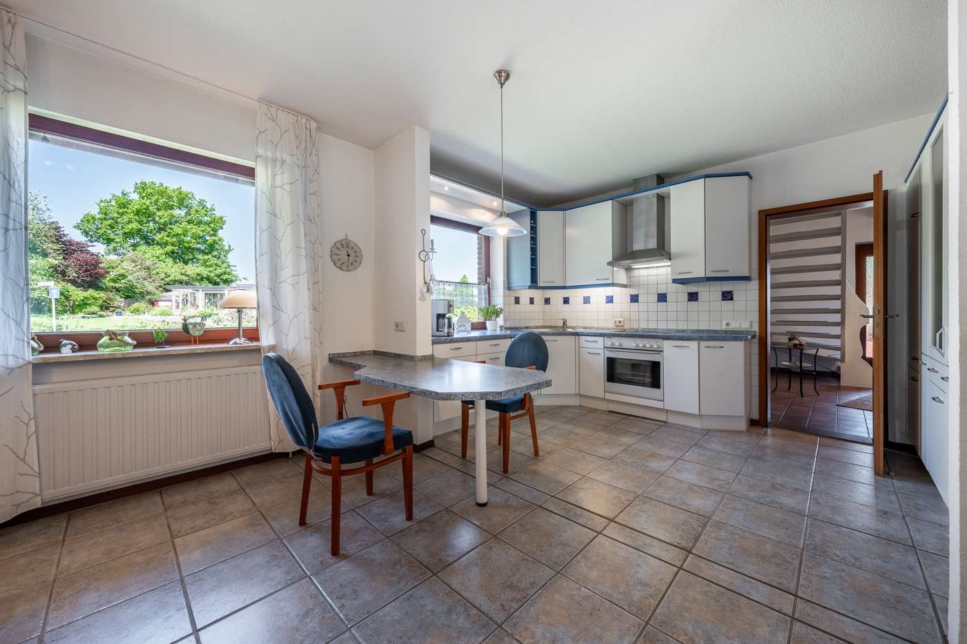 Großzügiges Einfamilienhaus mit Doppelgarage und Gartenparadies in Fahrdorf an der Schlei – Bild 4
