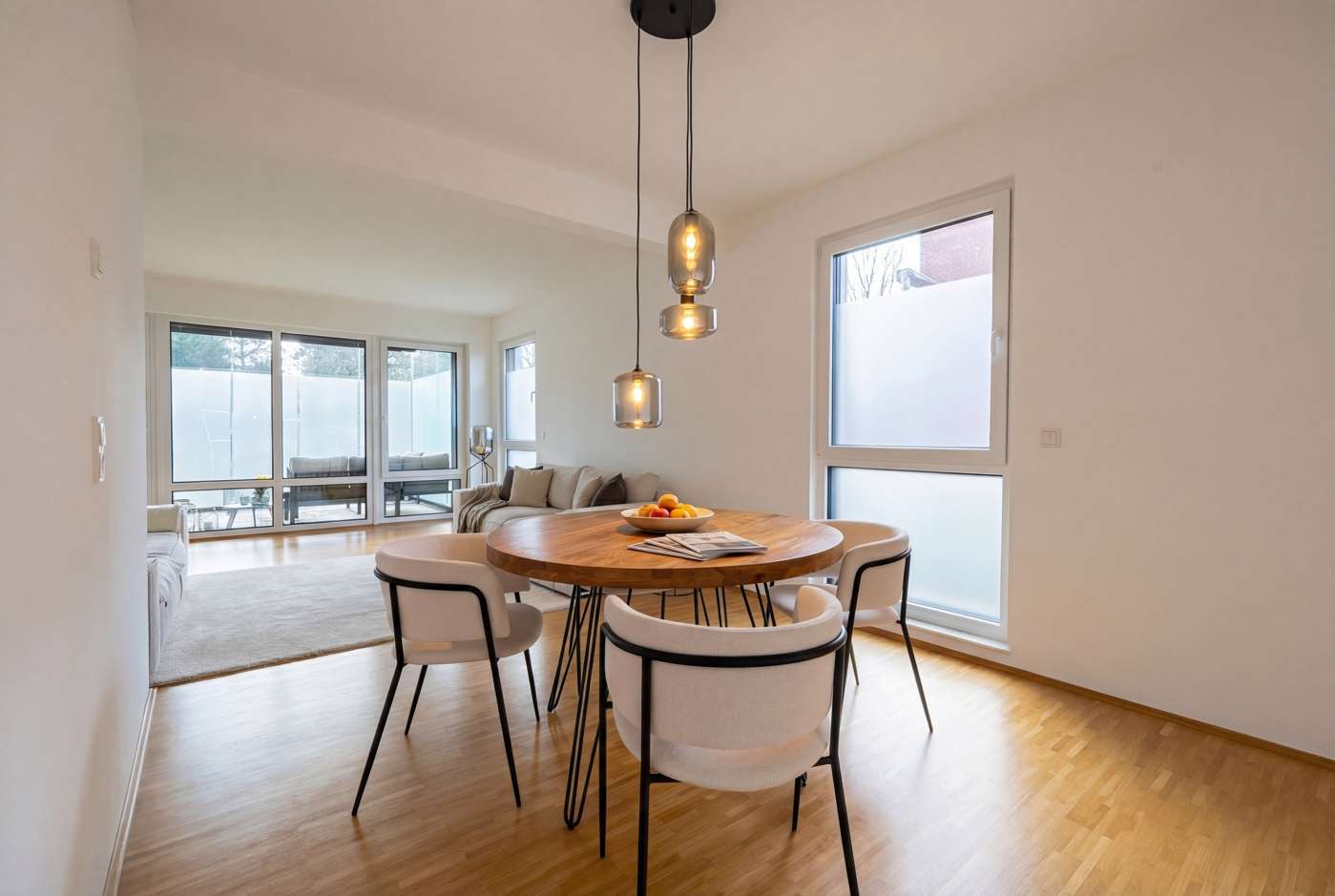 Erdgeschosswohnung
in Bestlage Kirchrode stilvoll, modern und lichtdurchflutet – Bild 4