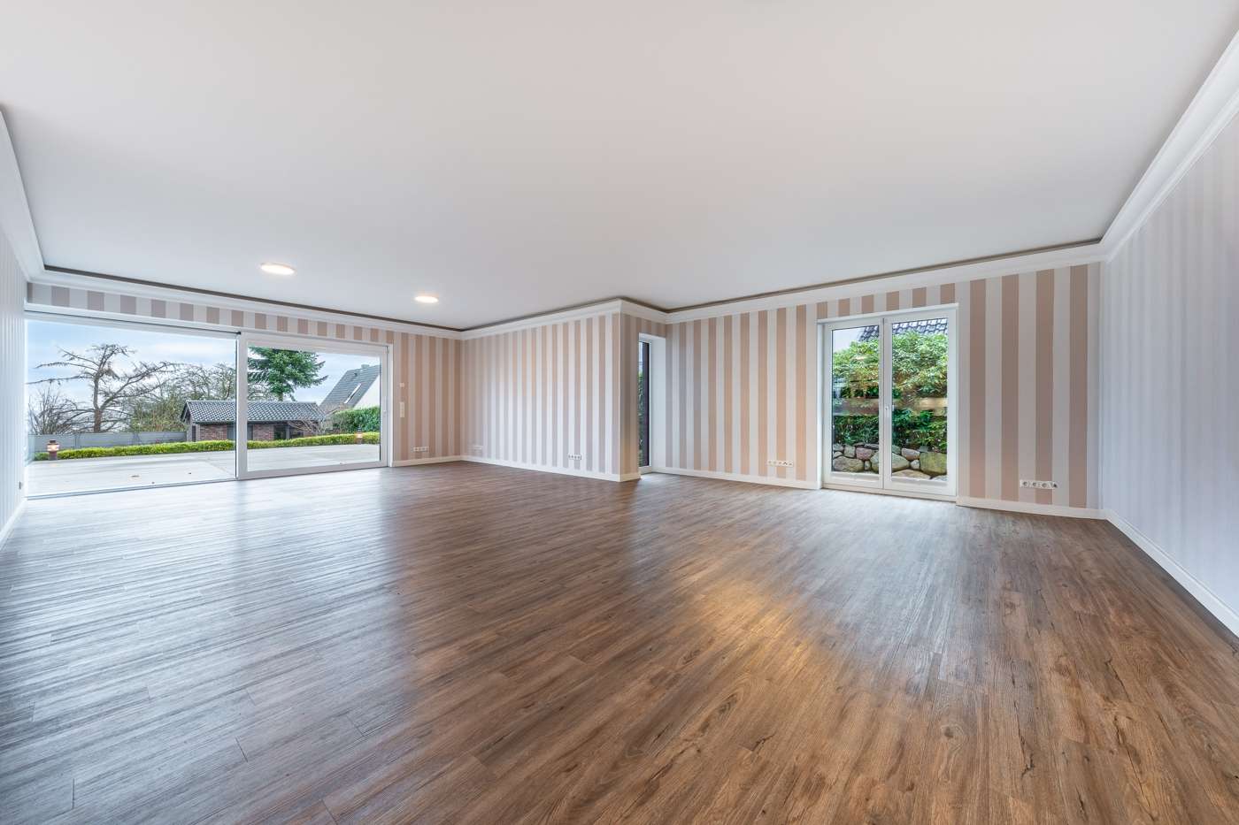 Exklusive Ostsee-Residenz mit Weitblick – moderne Architektur und luxuriöser Komfort – Bild 2