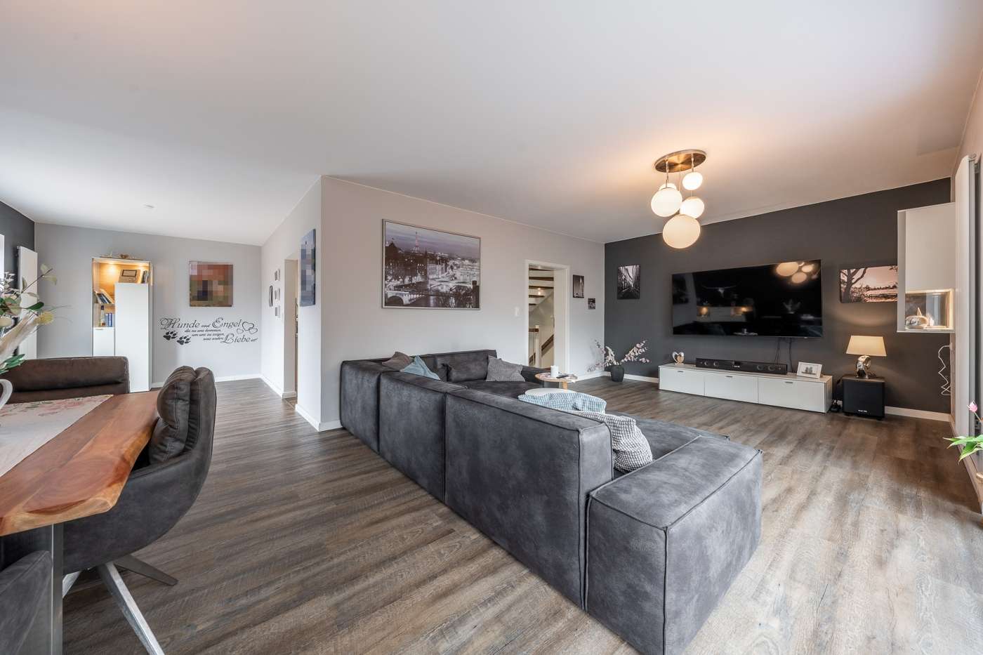 Modernisiertes und großzügiges Einfamilienhaus mit Gartenidylle – Bild 3