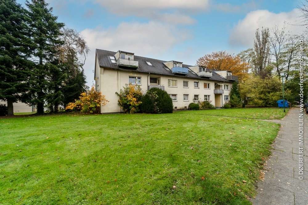 Pinneberg | Zuverlässig vermietete 3-Zimmer-Wohnung im Herzen Pinnebergs für Kapitalanleger – Bild 1