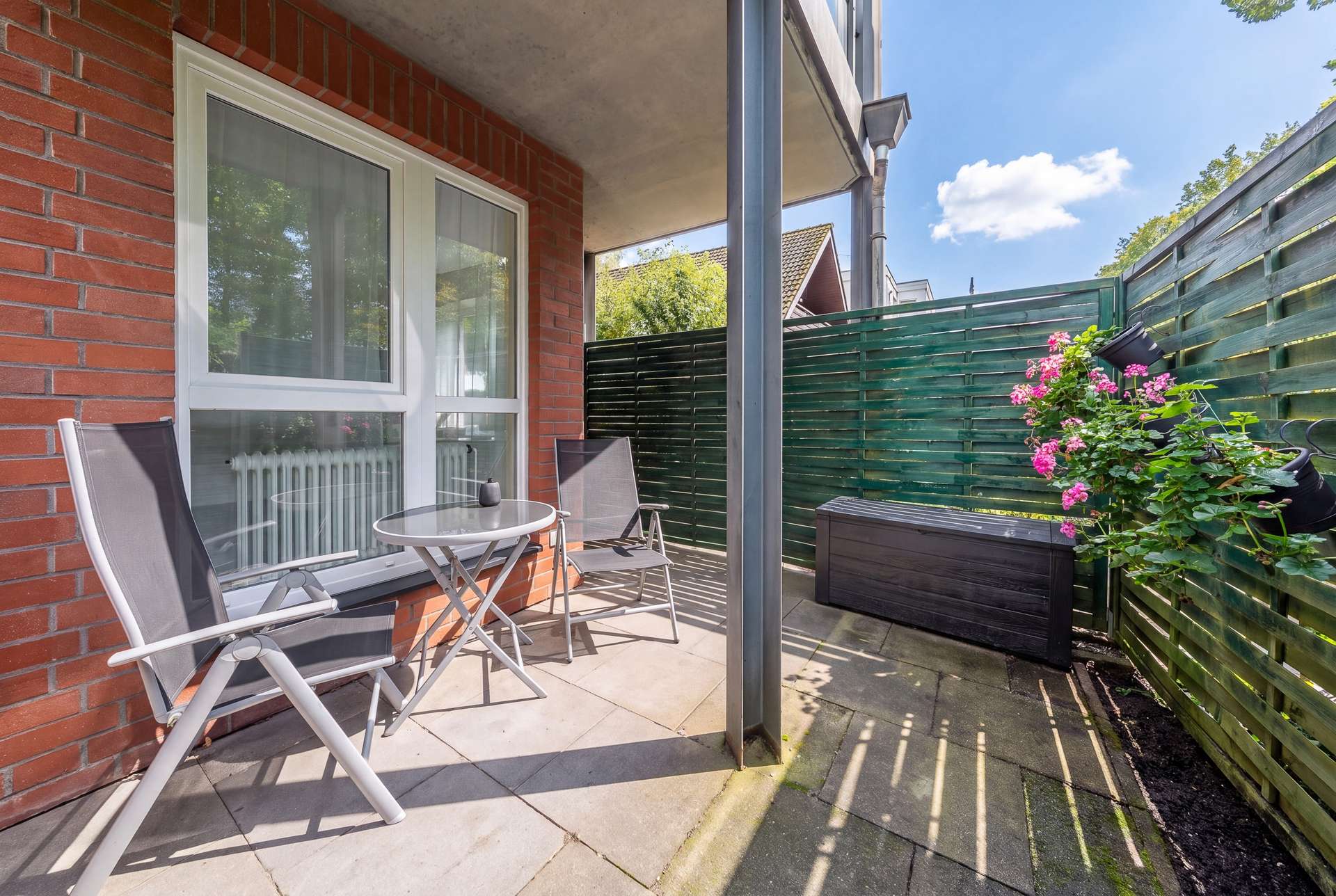 Attraktive Kapitalanlage mit besonderem Wohnkonzept, privater Terrasse und TG-Stellplatz inklusive – Bild 9