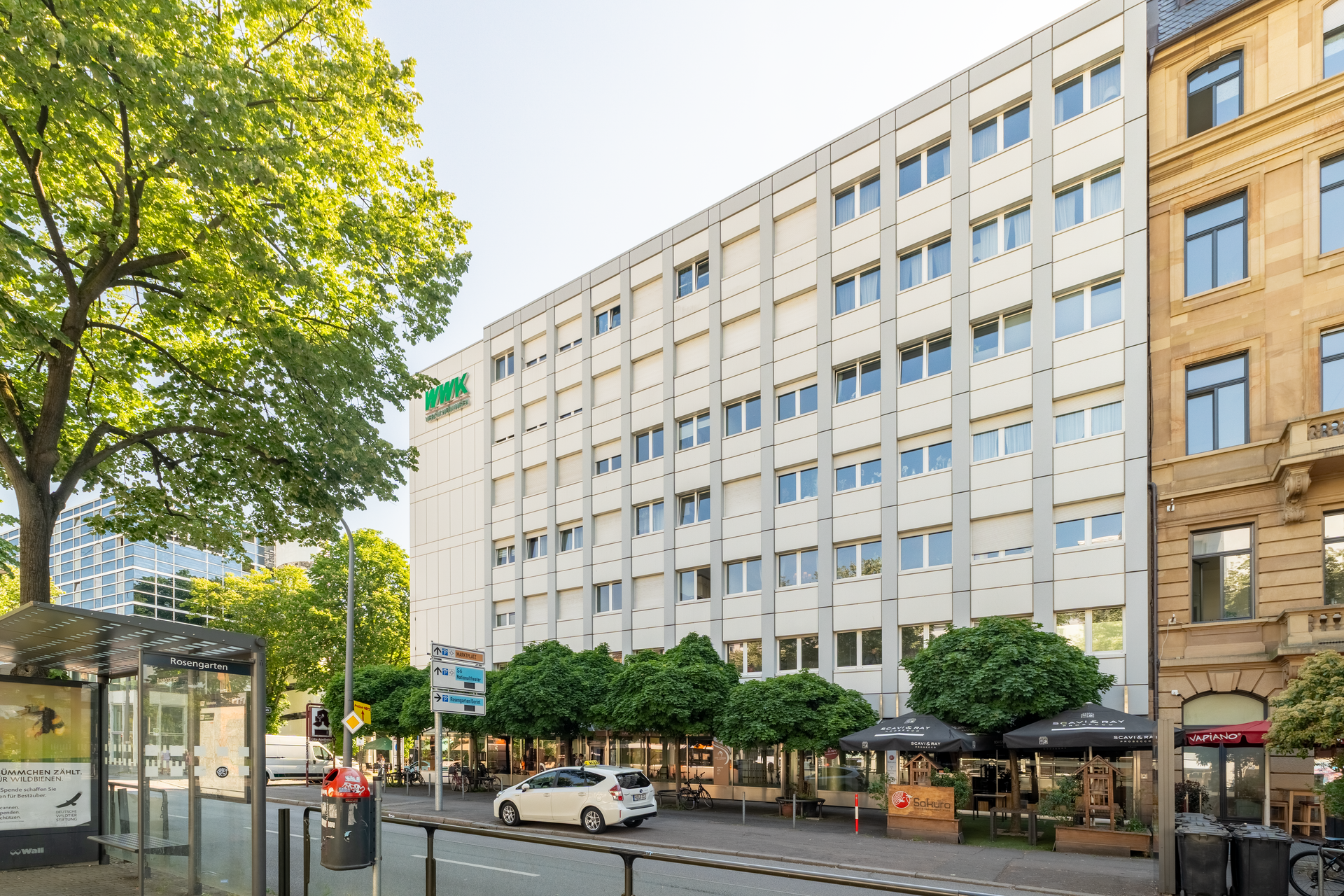 Wohn-Geschäftshaus