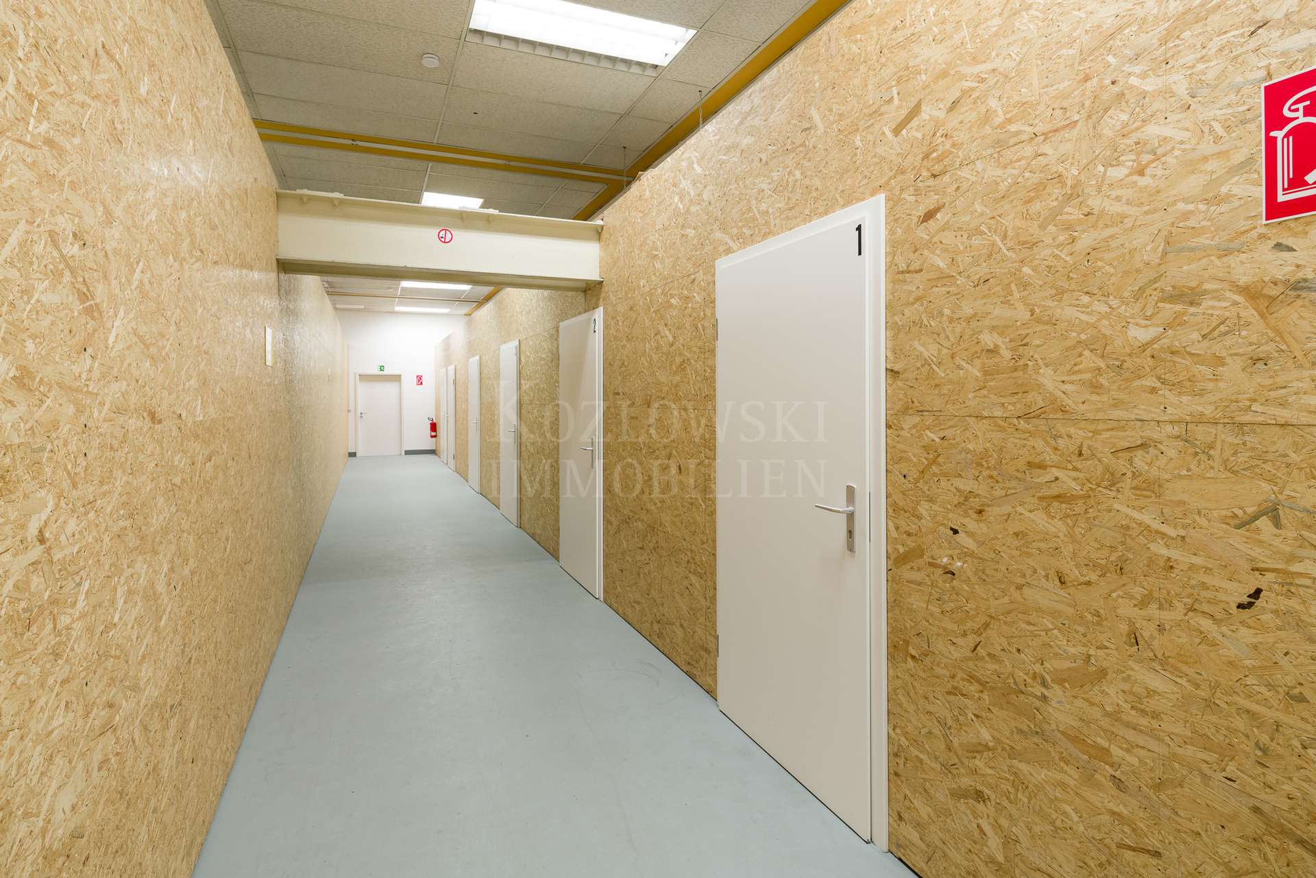 Lagerhalle - Mietboxen II
