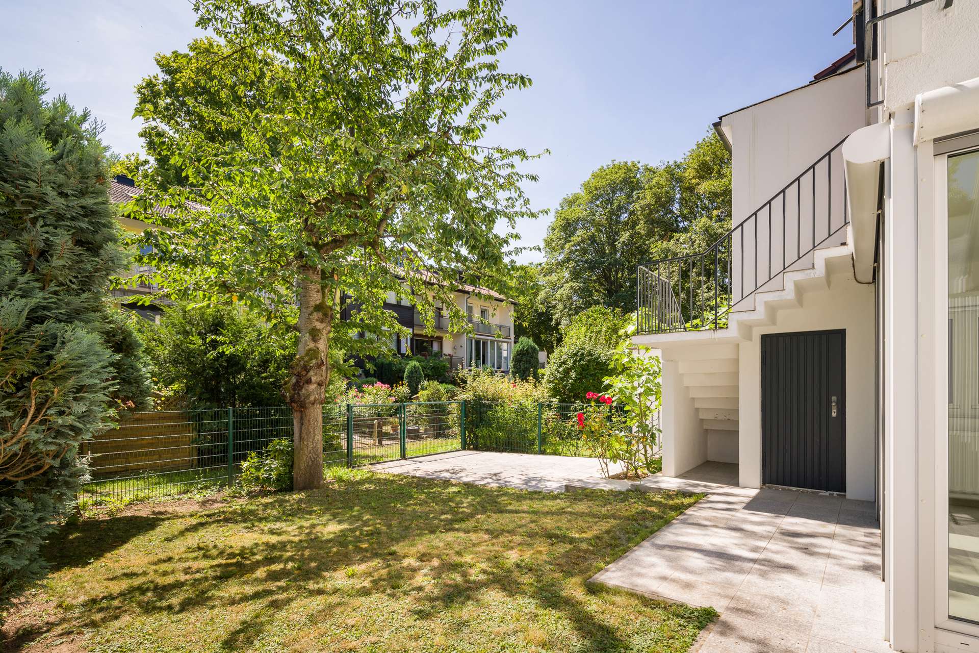 Sonnengarten mit Terrasse