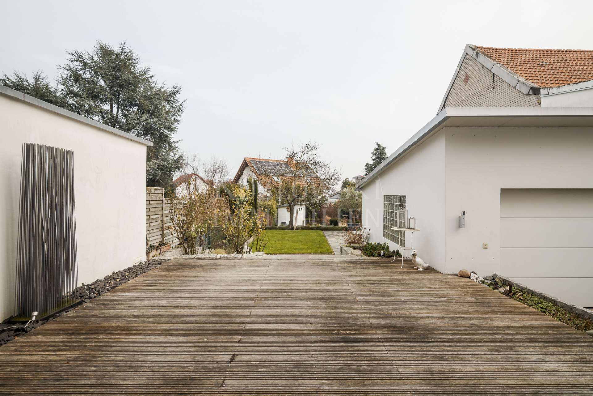 zur Gartenseite