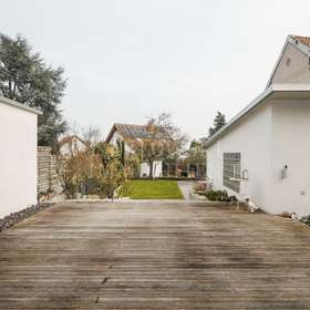 zur Gartenseite