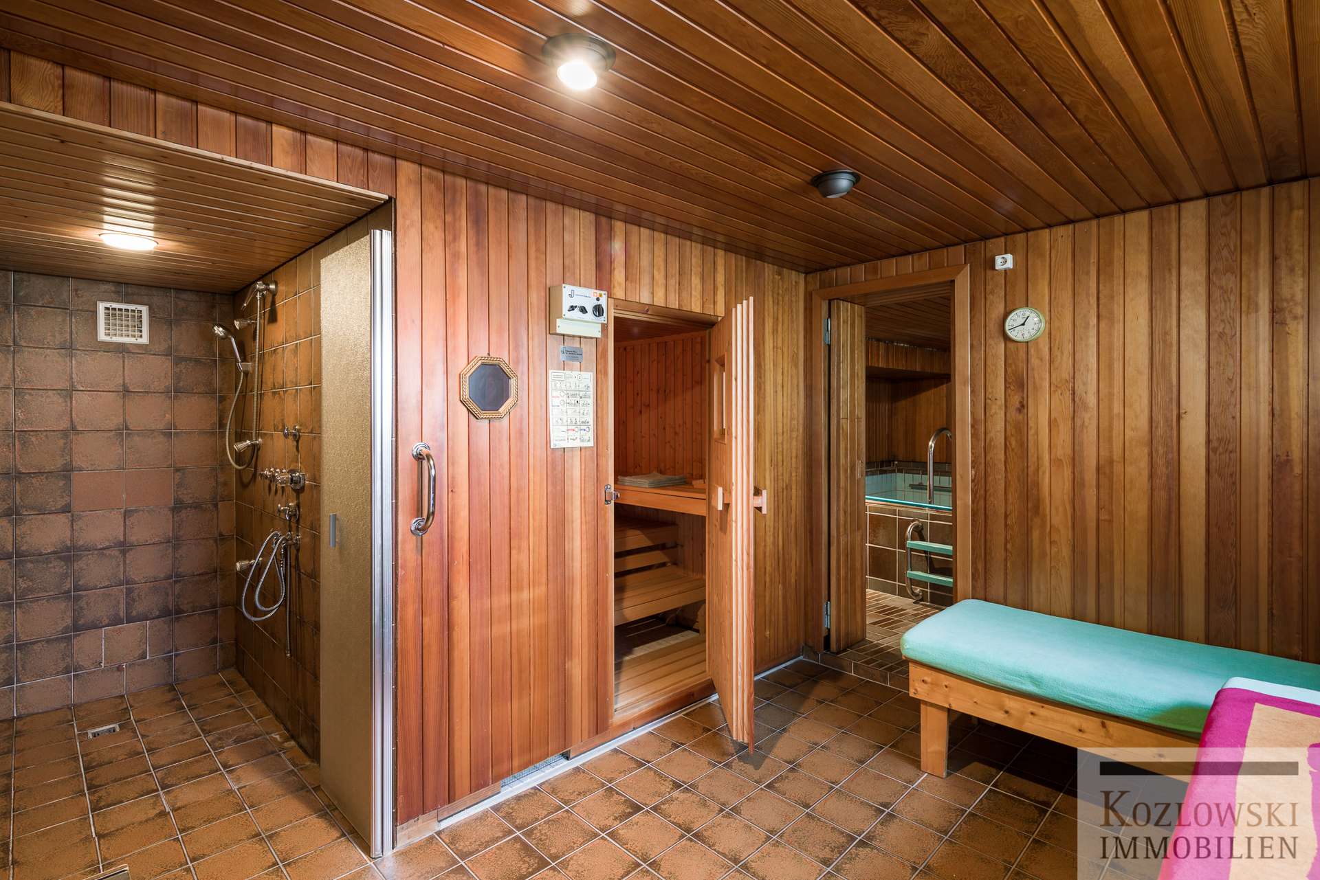 Wellness mit Pool