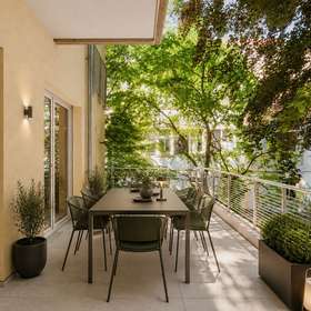 Herrliche Terrasse - KI-Staging