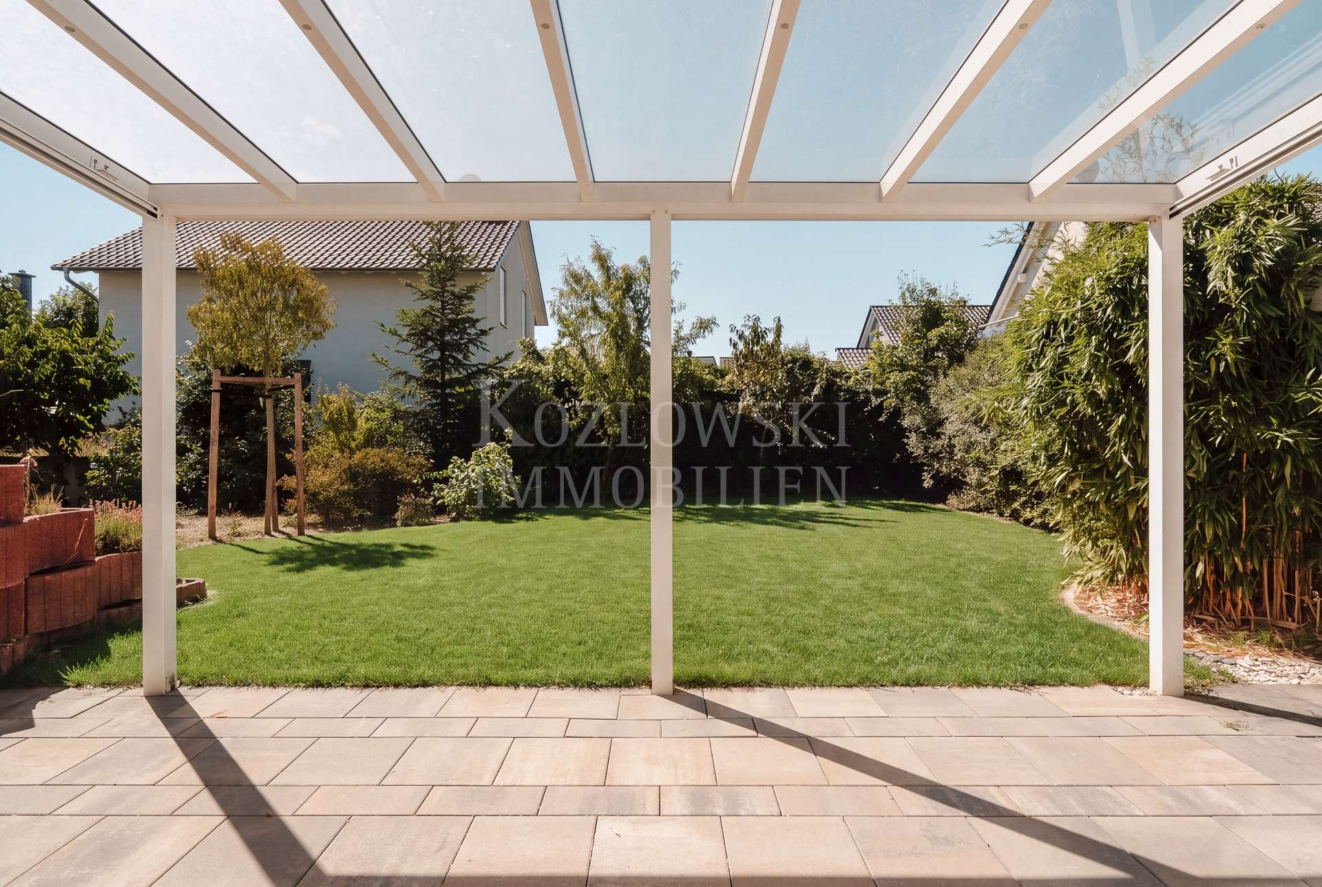 Gartenterrasse mit Pergola