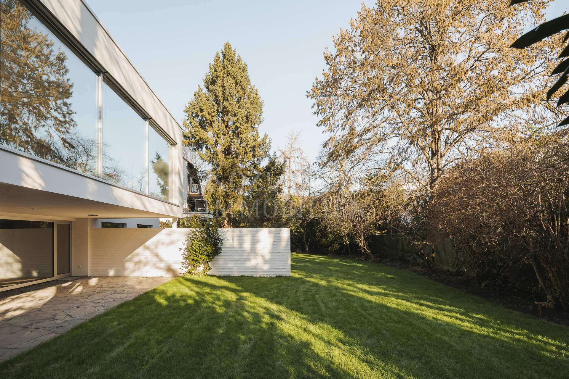 Garten mit altem Baumbestand