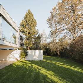 Garten mit altem Baumbestand