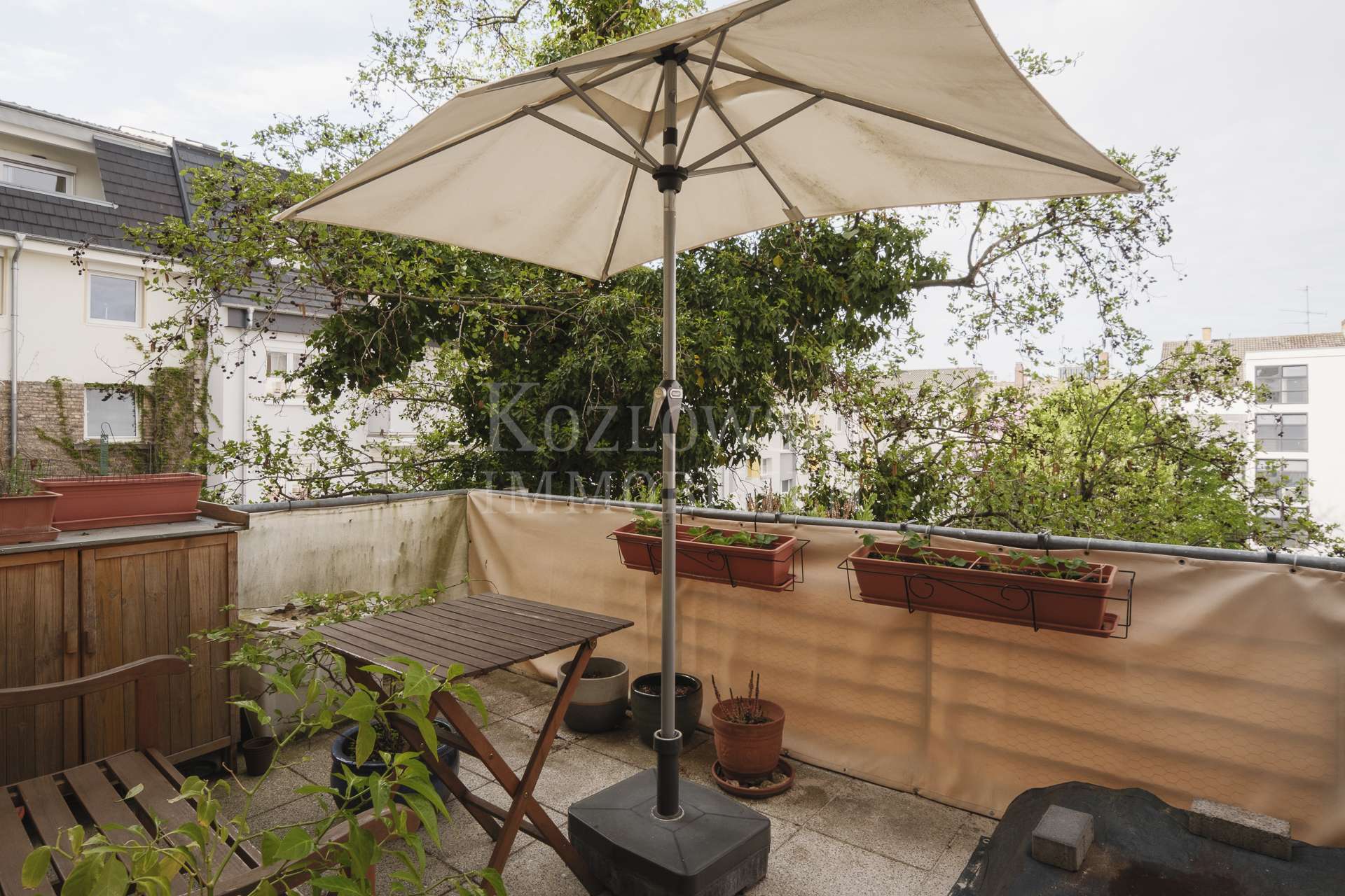 Großer Hofbalkon