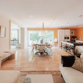 Einliegerwohnung ca. 211 qm