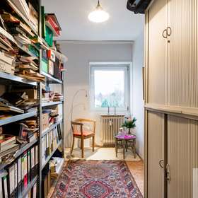 separates Mansarden-Zimmer