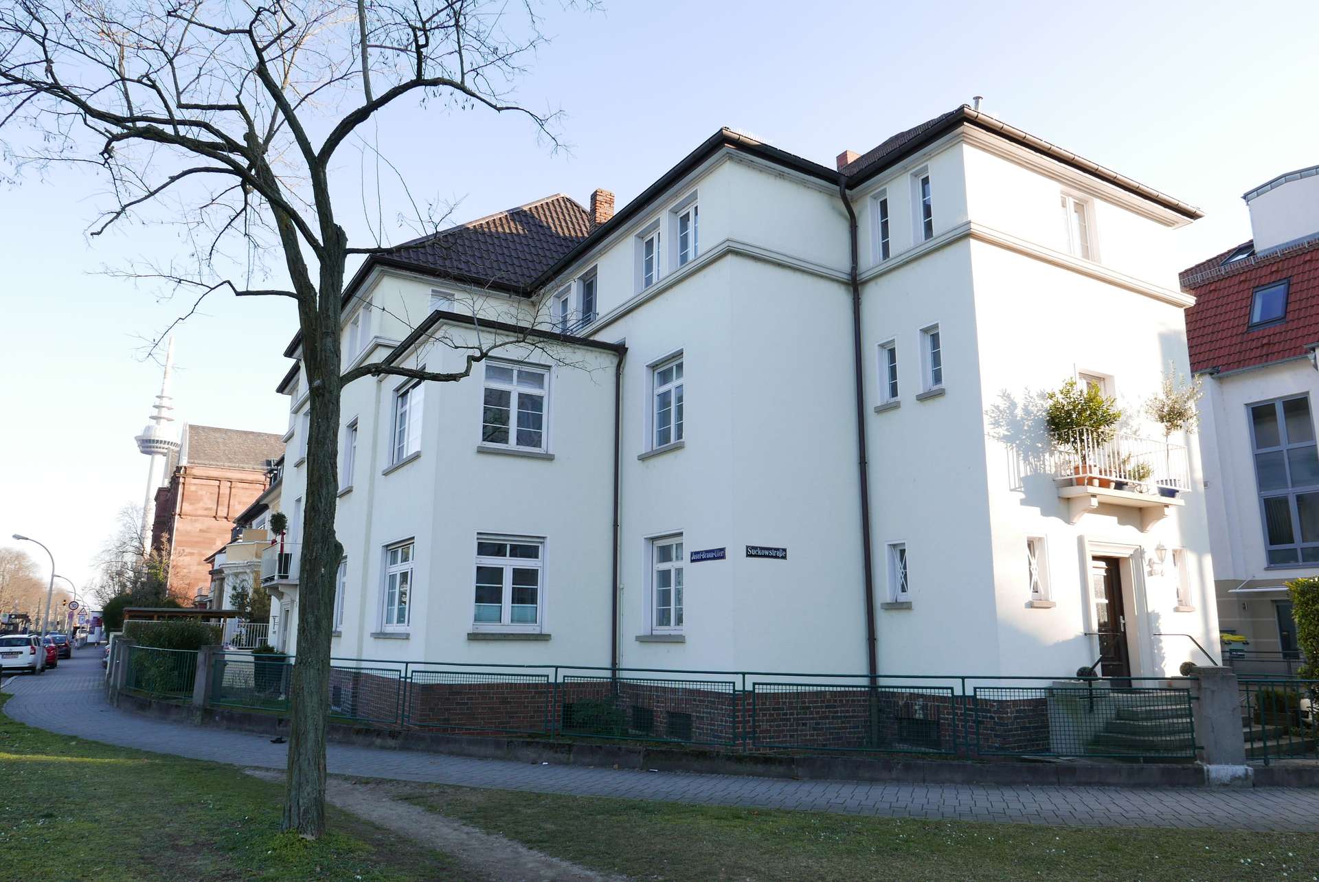 4-Familienhaus 