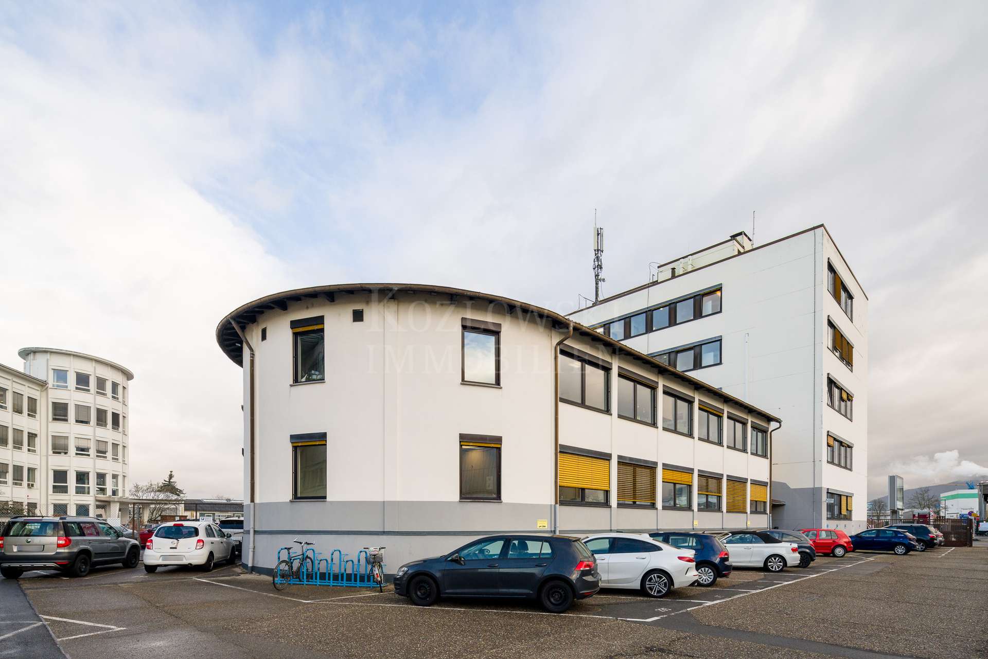 Bürogebäude - Rückansicht