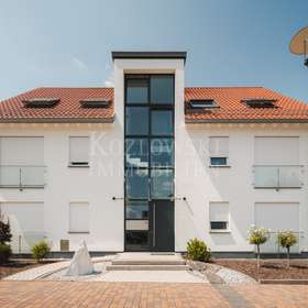 5-Parteien-Stadthaus