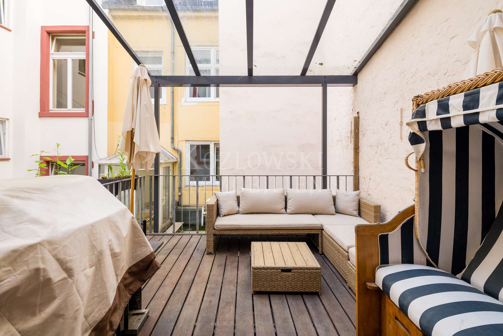 Innenhof- Balkon