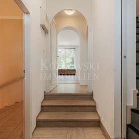 Entrée II - Erd- und Dachgeschoss