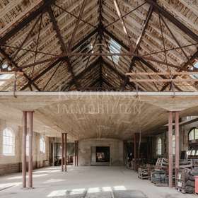 Innenansicht mit Zwischendecke