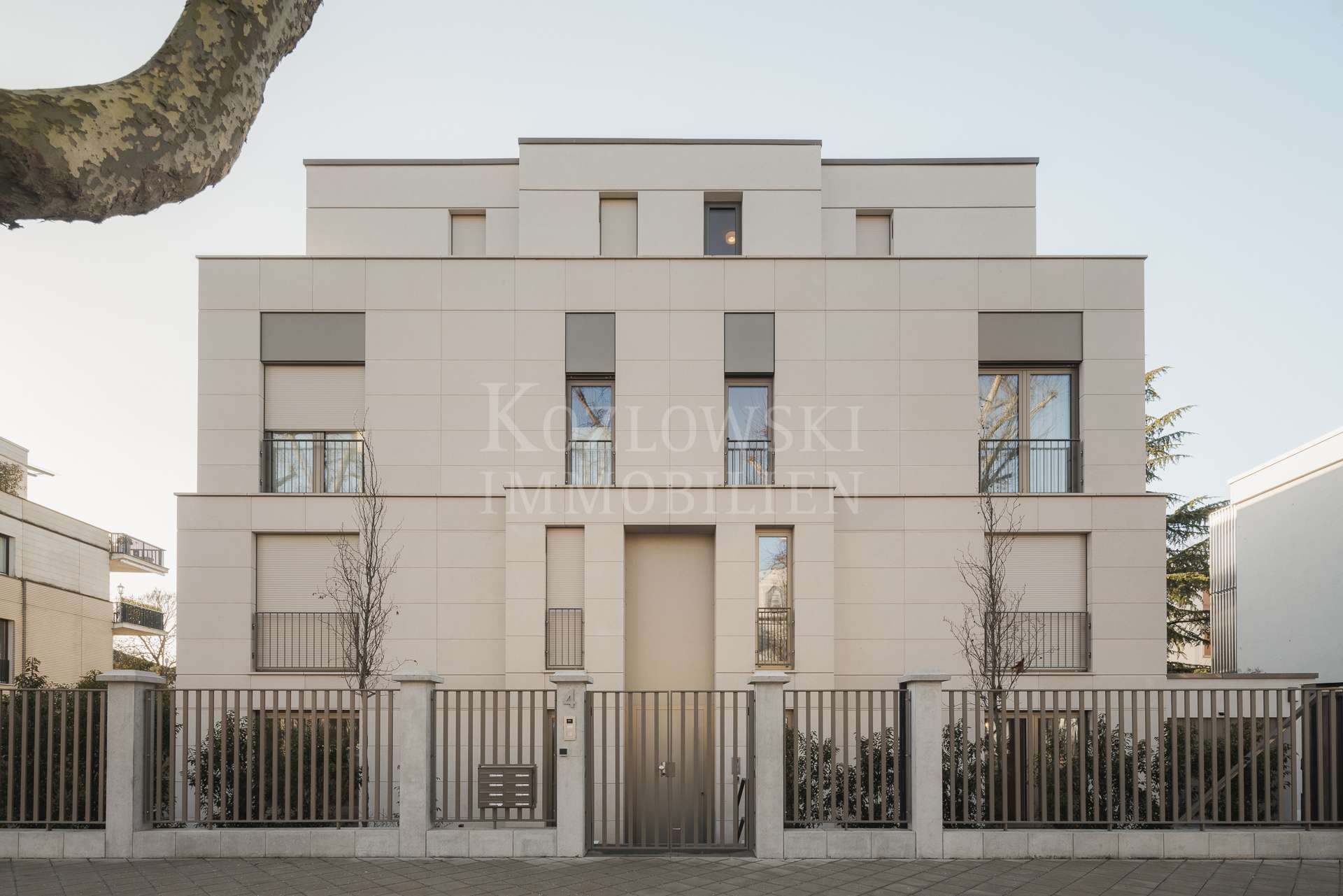 Stadtvilla - Straßenansicht