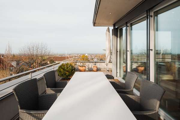 thumbnail von Premium Wohnen am Weinheimer Hang – Elegante Penthouse-Maisonette mit Panoramablick!