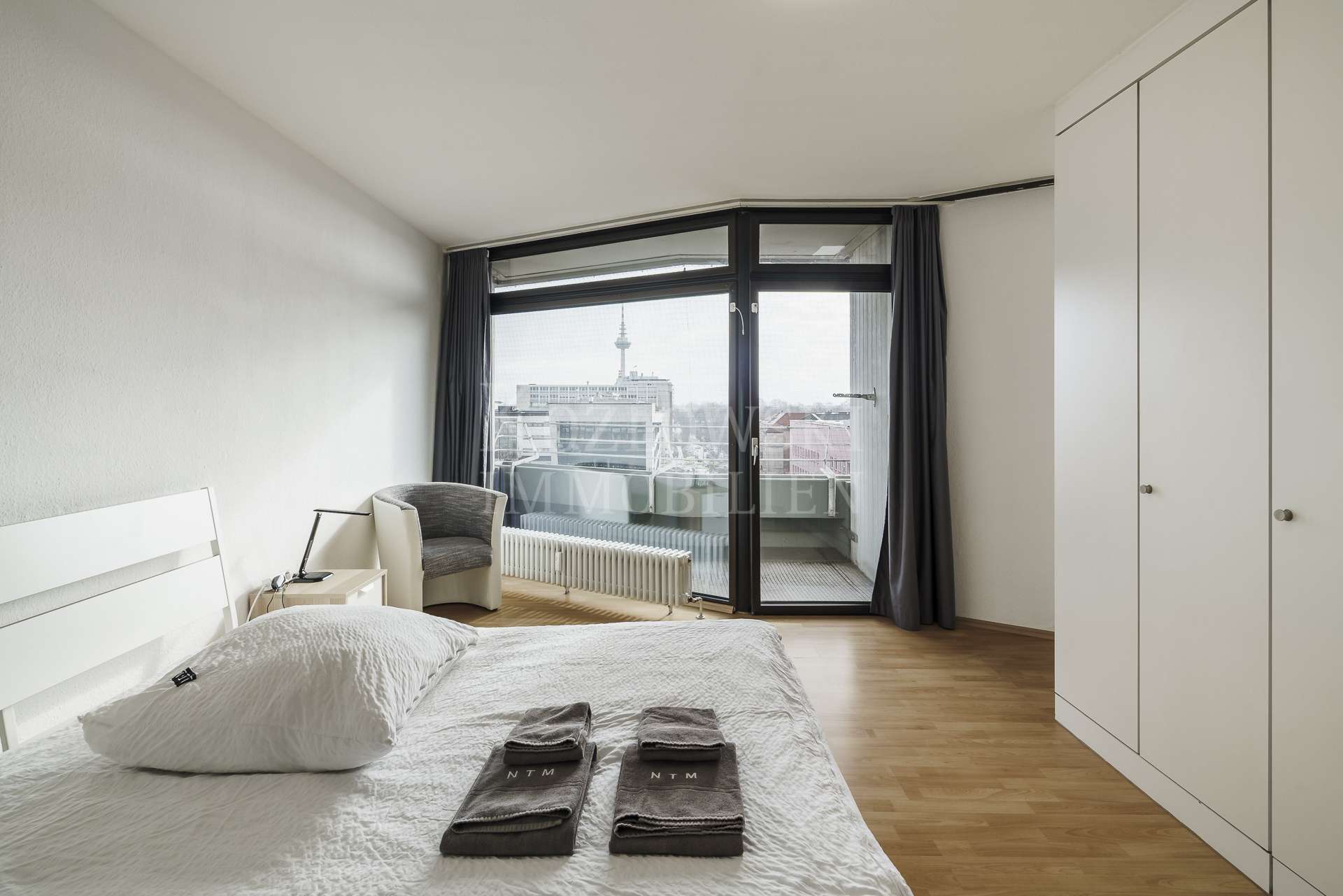 Schlafenzimmer I