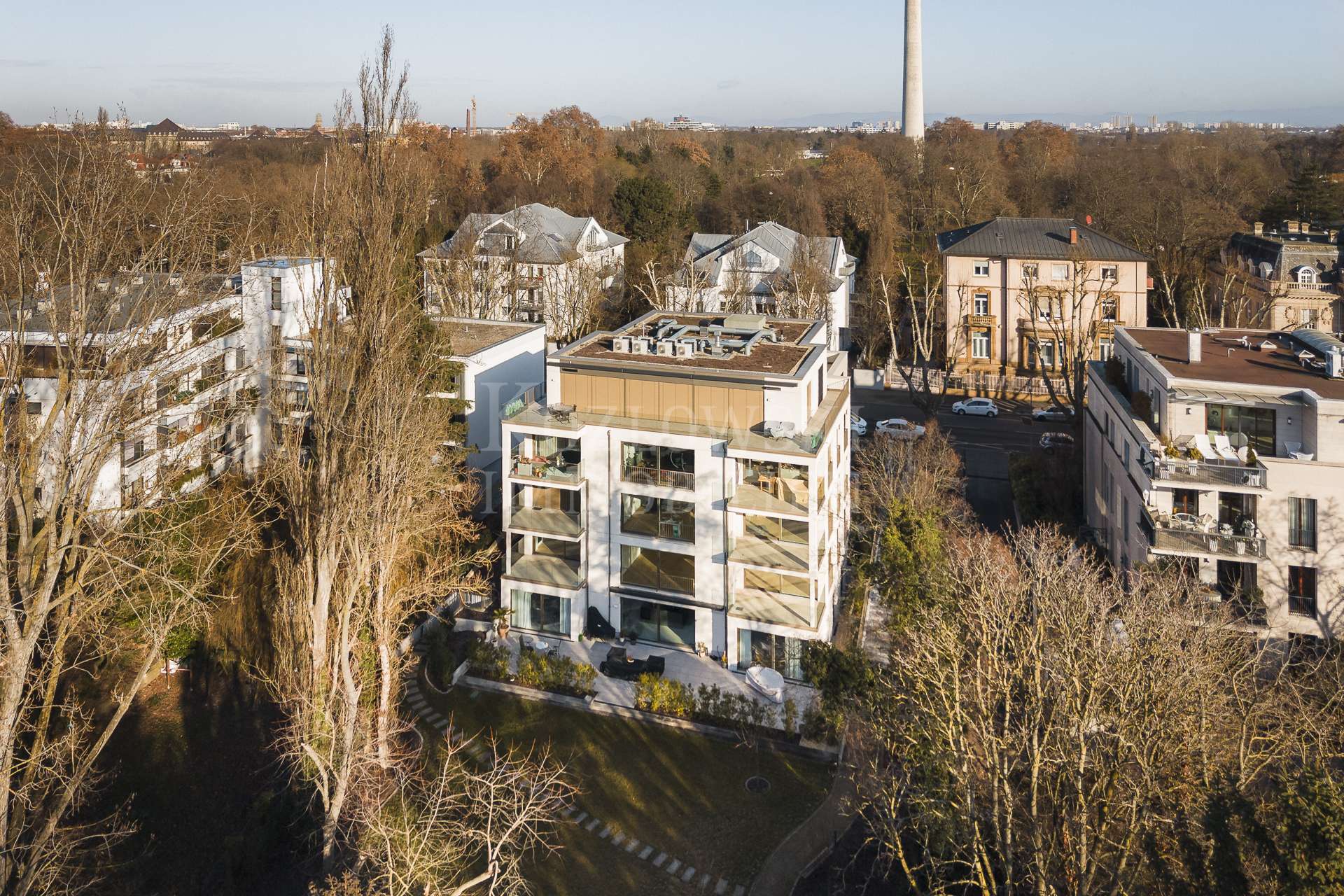 Stadtvilla - Luftaufnahme
