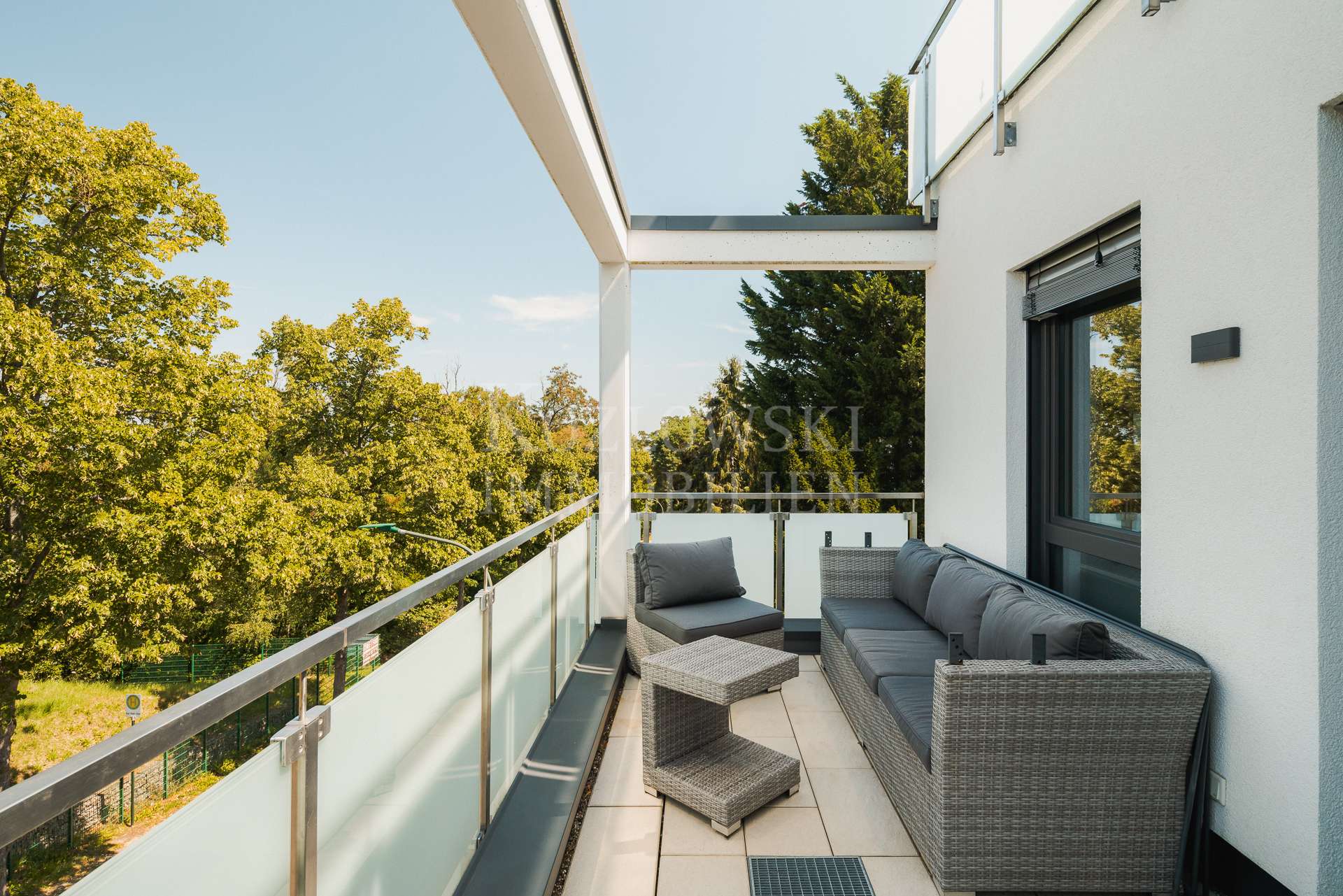 Balkon 14 qm