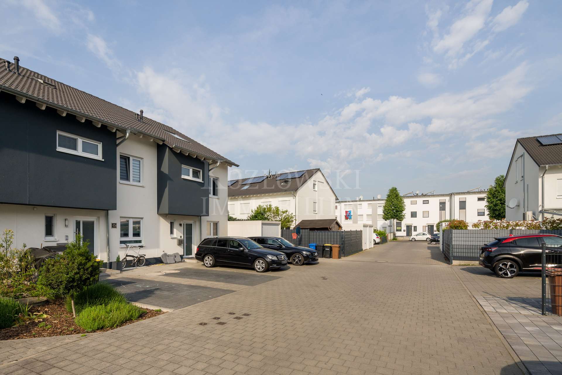 in ruhiger Anliegerstraße