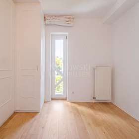Arbeitszimmer - Boden KI-Staging
