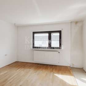 Zimmer I