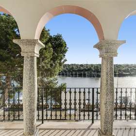 Atrium-Loggia