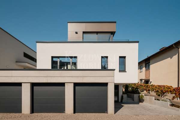 thumbnail von Architektonisches Meisterwerk in Deidesheim – Exklusive Bauhaus-Villa!