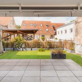 Sonniger Privatgarten