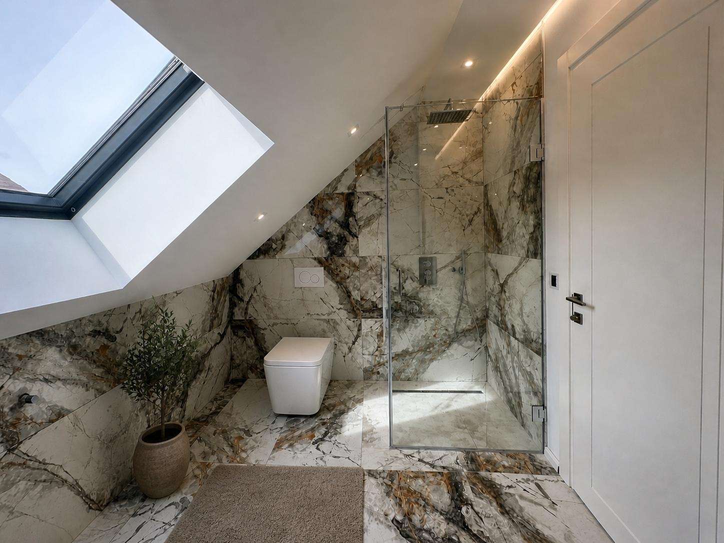 Masterbad en Suite - KI-Staging