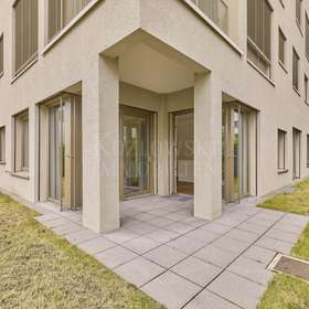 mit Privatgarten
