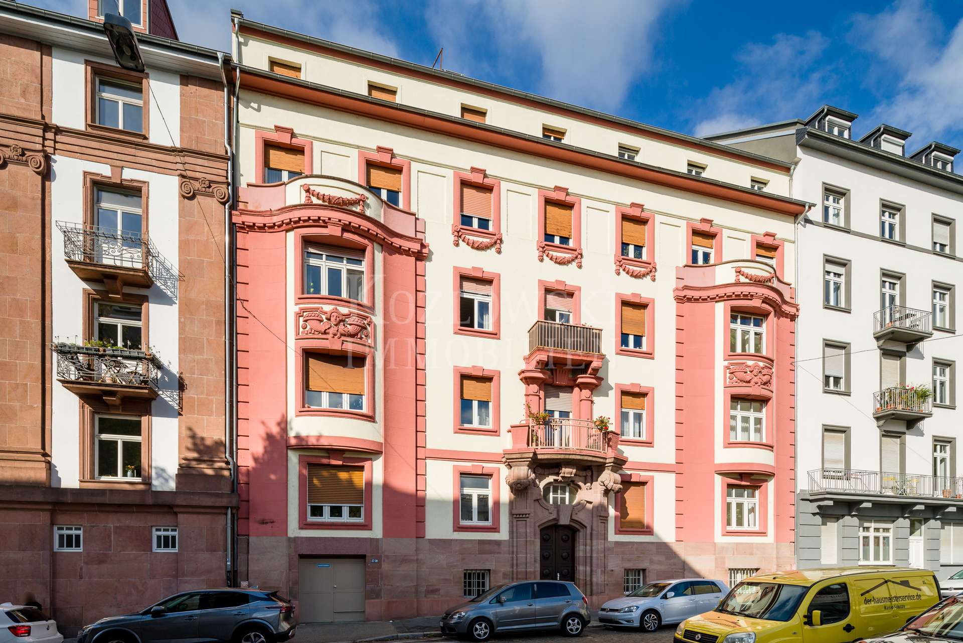 Stilaltbau in klasse Lage