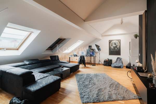 thumbnail von Im Hemshofviertel – Moderne 2-ZKB Dachstudiowohnung mit EBK!