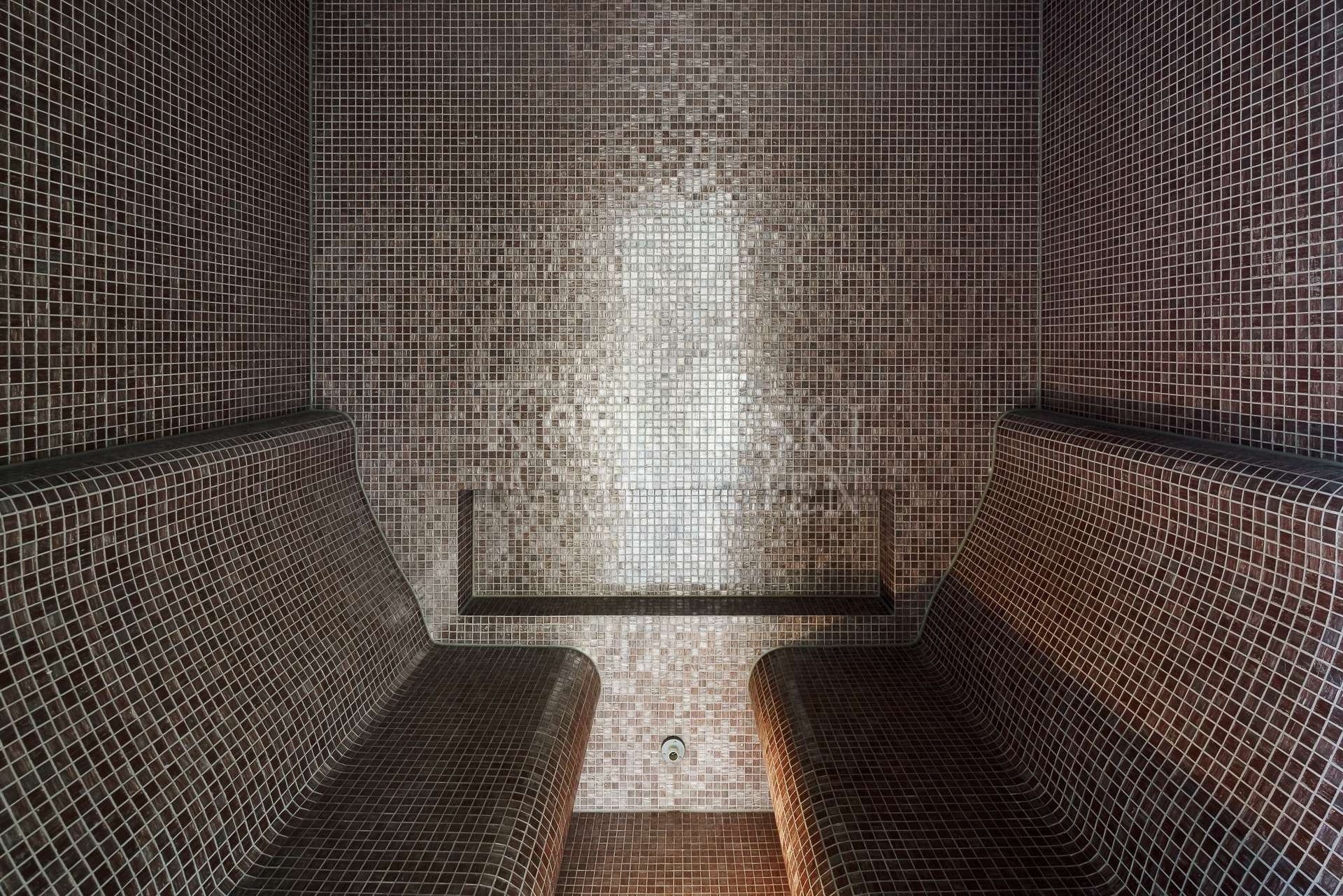 Mosaik-Dampfbad