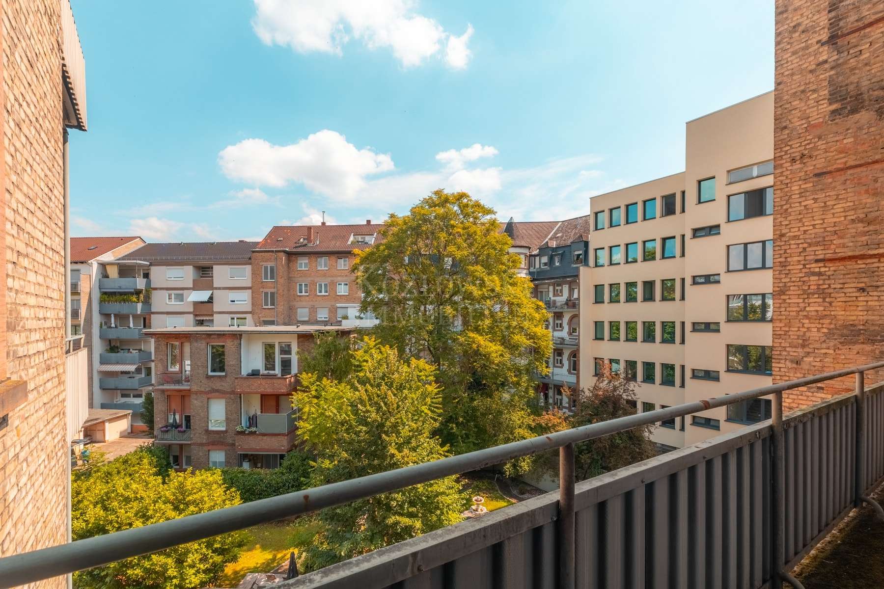 Balkon zum Innenhof