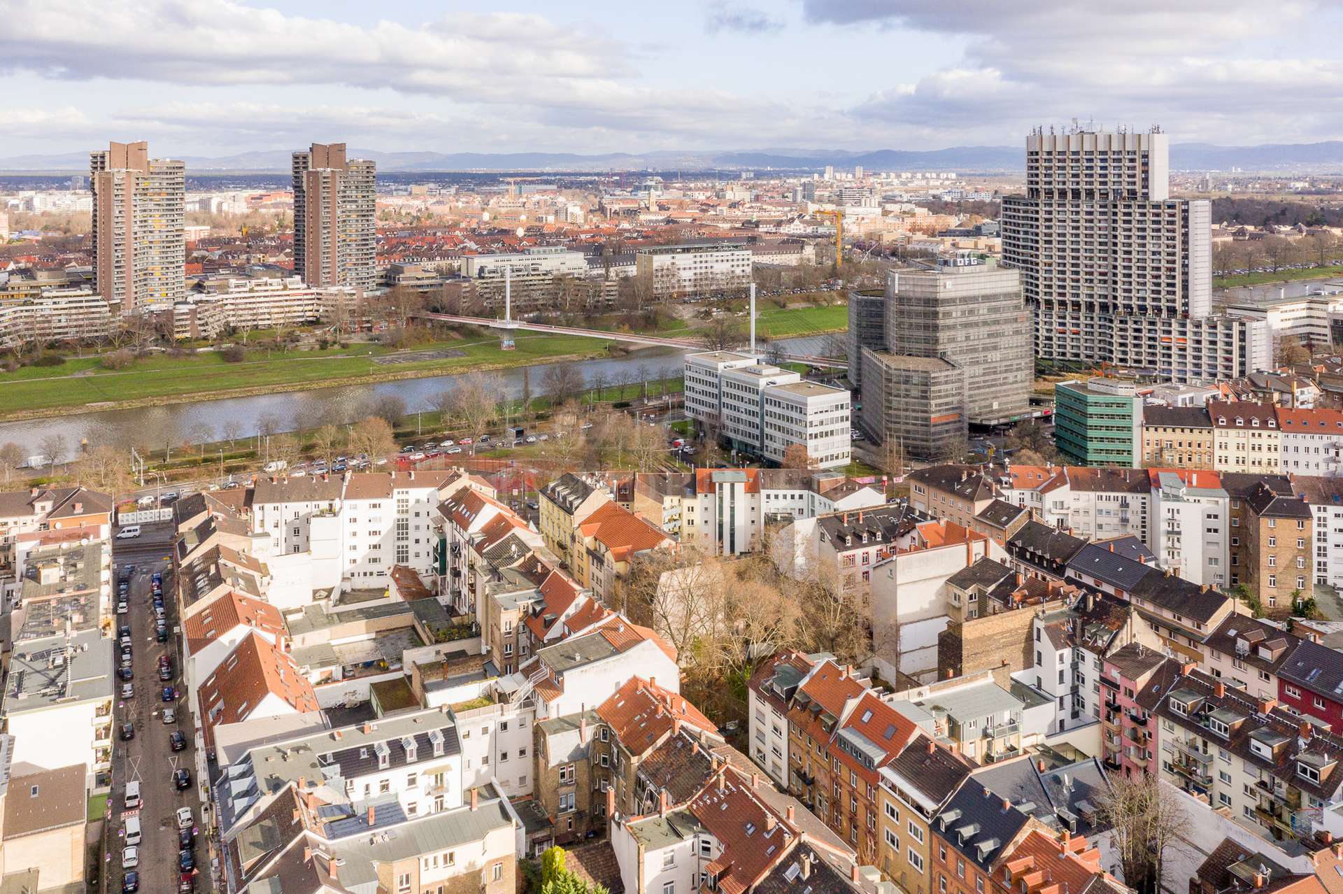 Mannheimer Quadrate - Blick zum Neckar