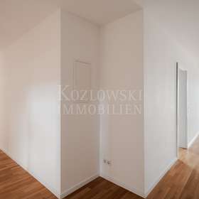 Flur zur Küche, Bäder, Terrasse