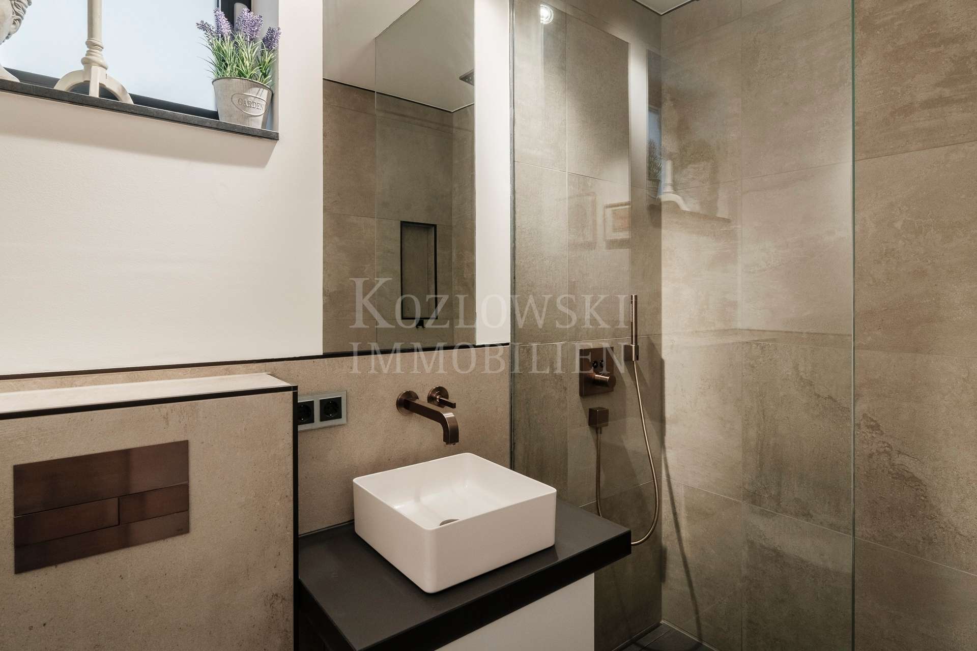  Duschbad en-suite