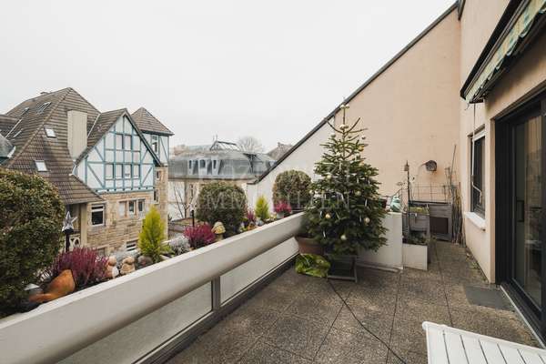 thumbnail von Penthouseflair am Luisenpark – Komfortwohnung mit zwei Dachterrassen, Lift und TG!