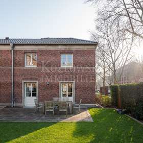 Kavaliershaus - Gartenansicht