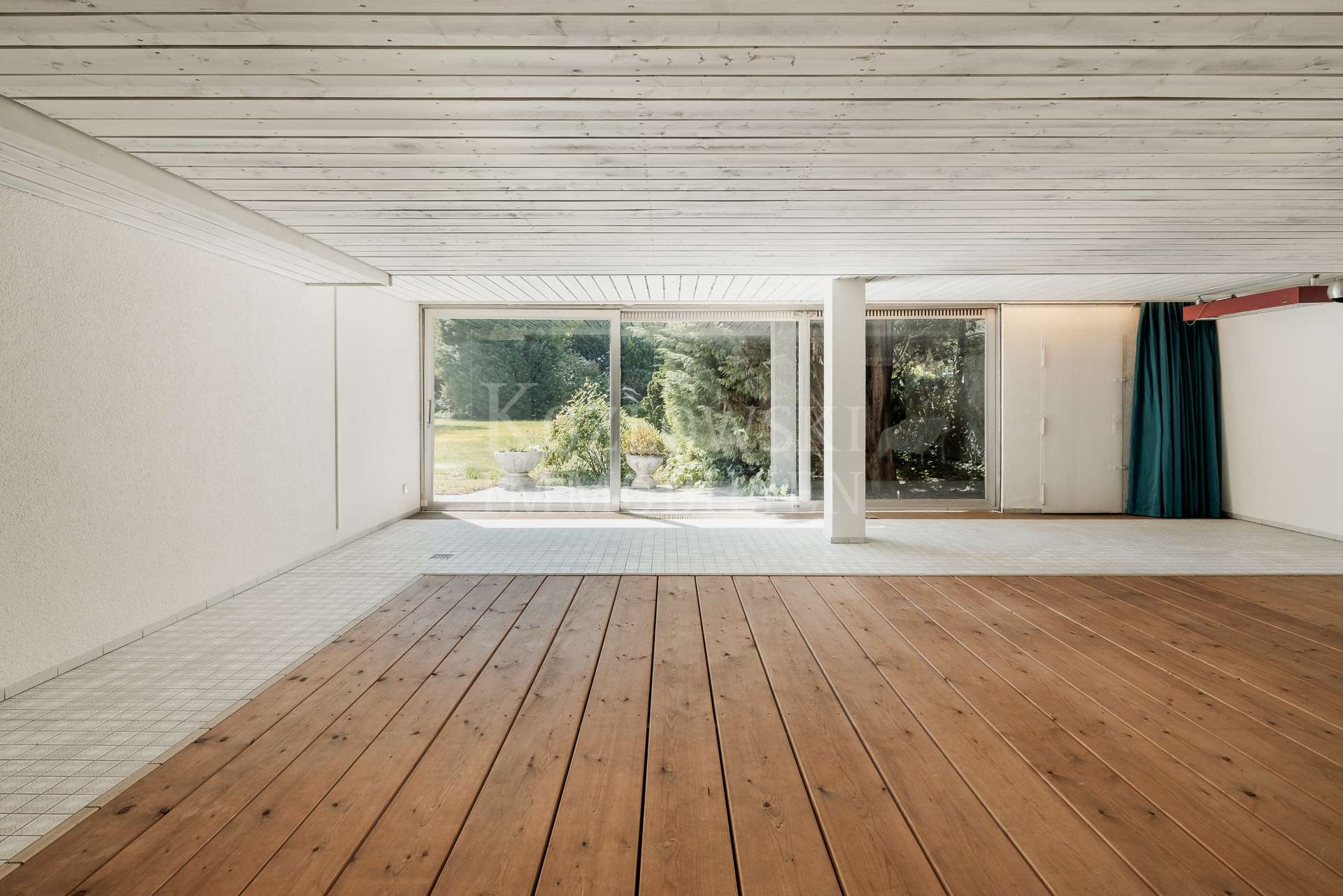 Indoor-Pool (still gelegt)