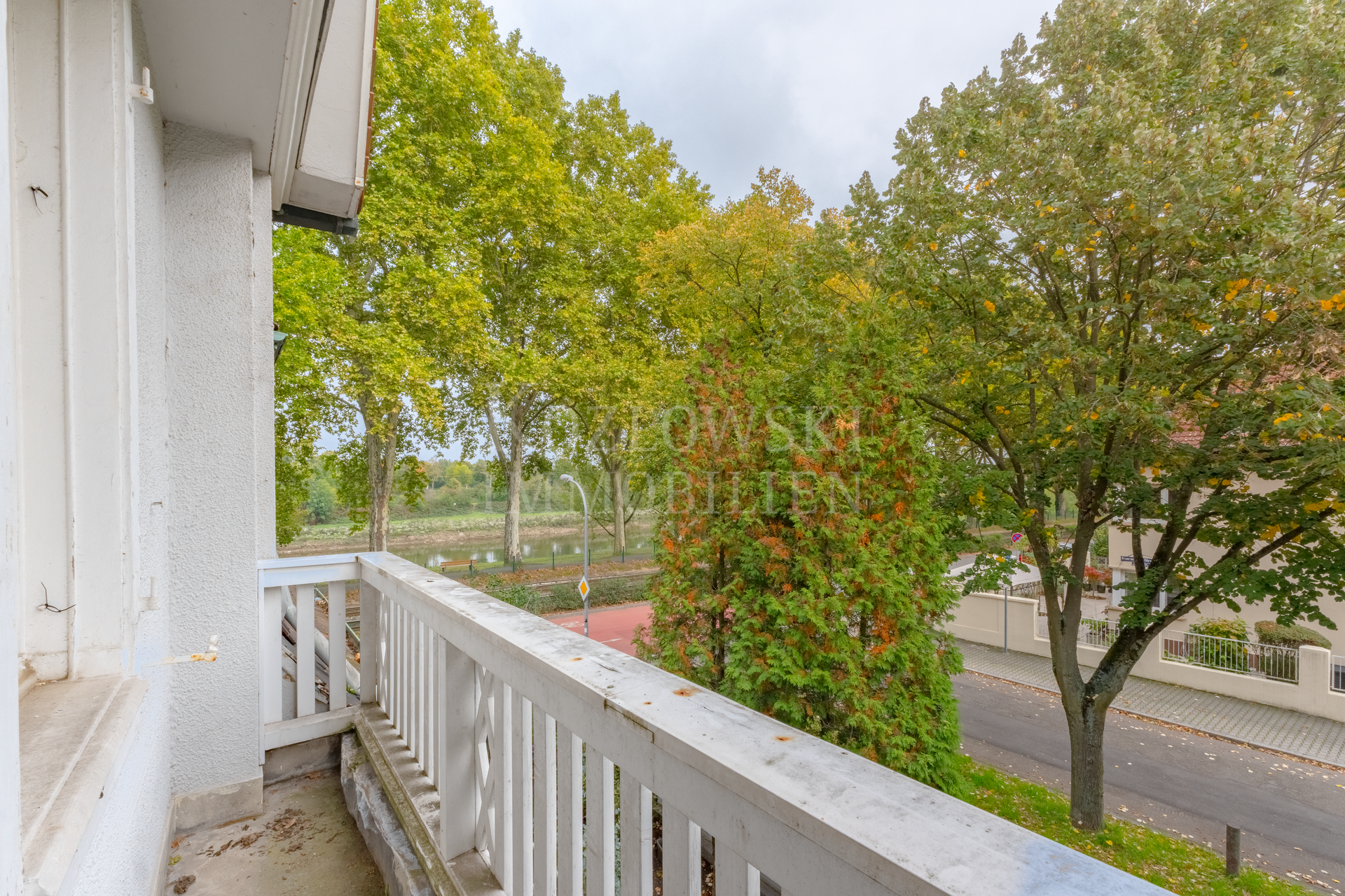 Balkon mit Neckarblick