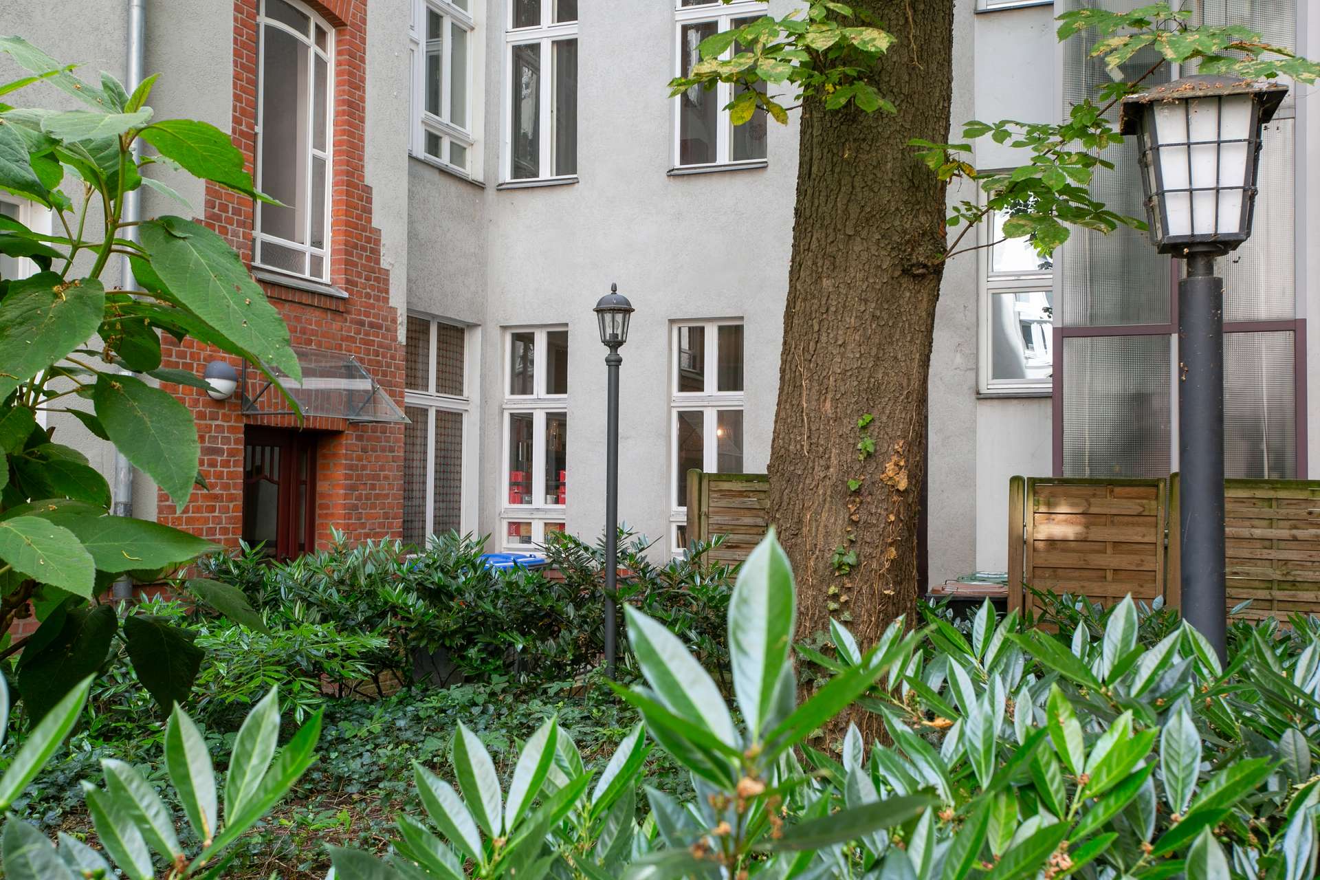Schöner begrünter Hof